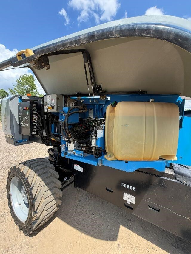 2018 Genie S-85XC-20