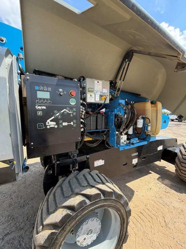 2018 Genie S-85XC-21