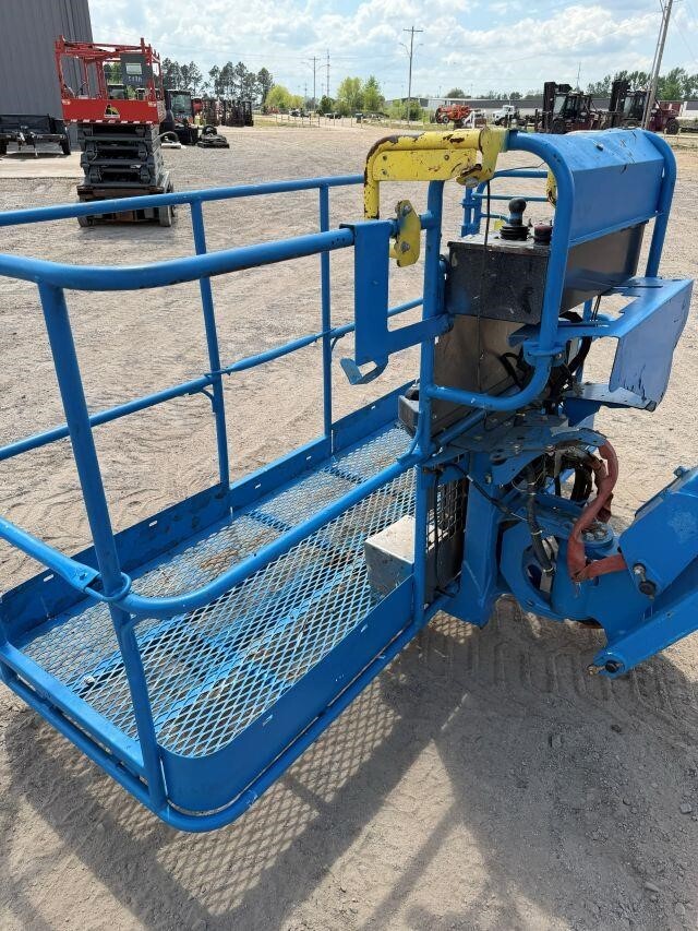 2018 Genie S-85XC-33