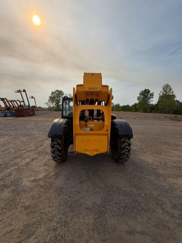 2019 JCB 509-42-4