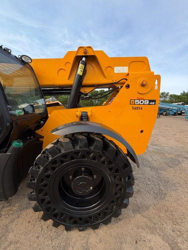 2019 JCB 509-42-14