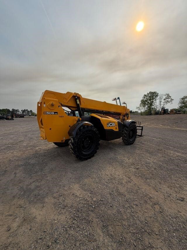 2019 JCB 509-42-8