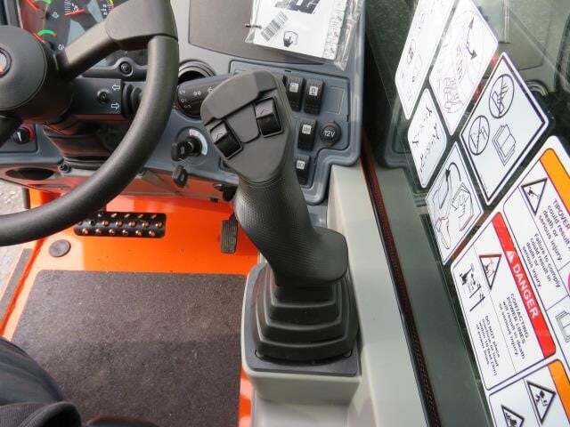 2025 JLG 1055-19