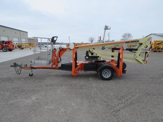 2019 JLG T350