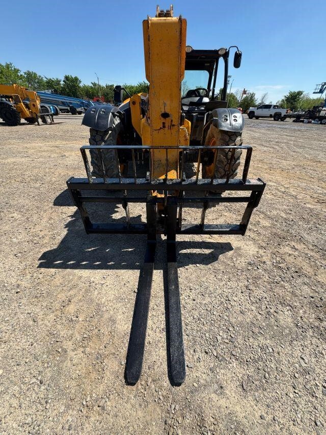 2019 JCB 509-42-37