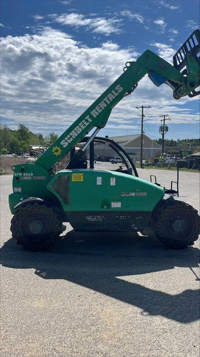 2016 Genie GTH-5519-3