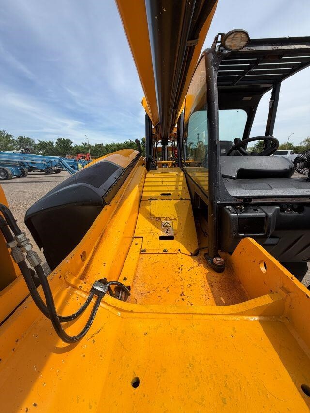 2019 JCB 507-42-31