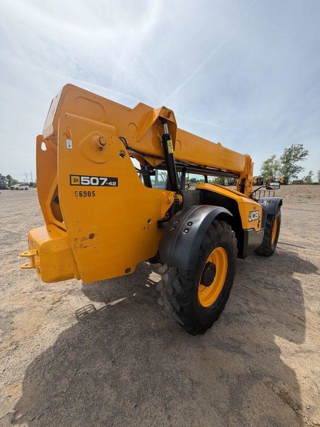 2019 JCB 507-42-6