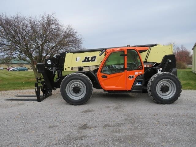 2025 JLG 1055