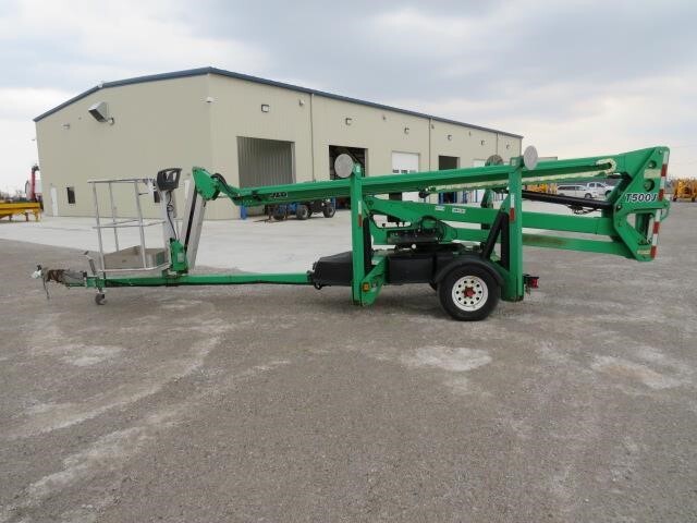 2017 JLG T500J