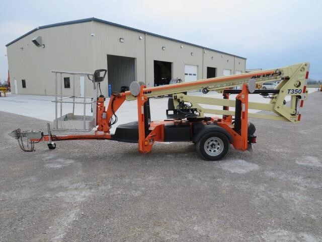 2019 JLG T350