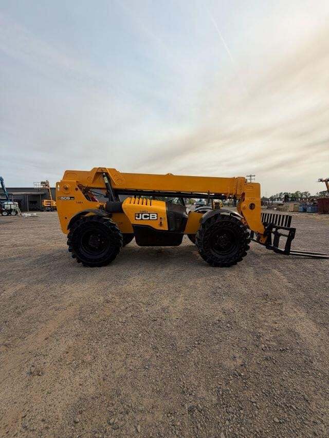 2019 JCB 509-42-9