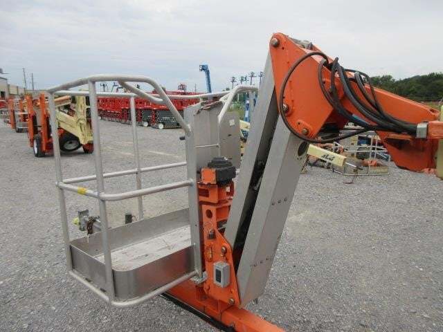 2018 JLG T500J-8
