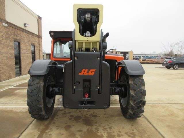 2025 JLG 1055-7