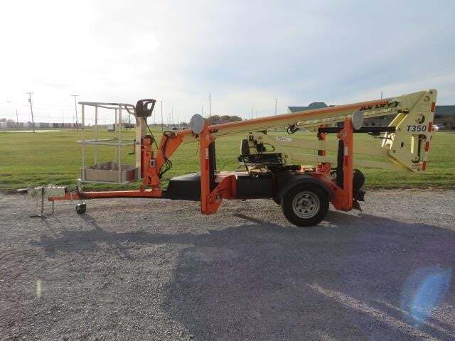 2018 JLG T350
