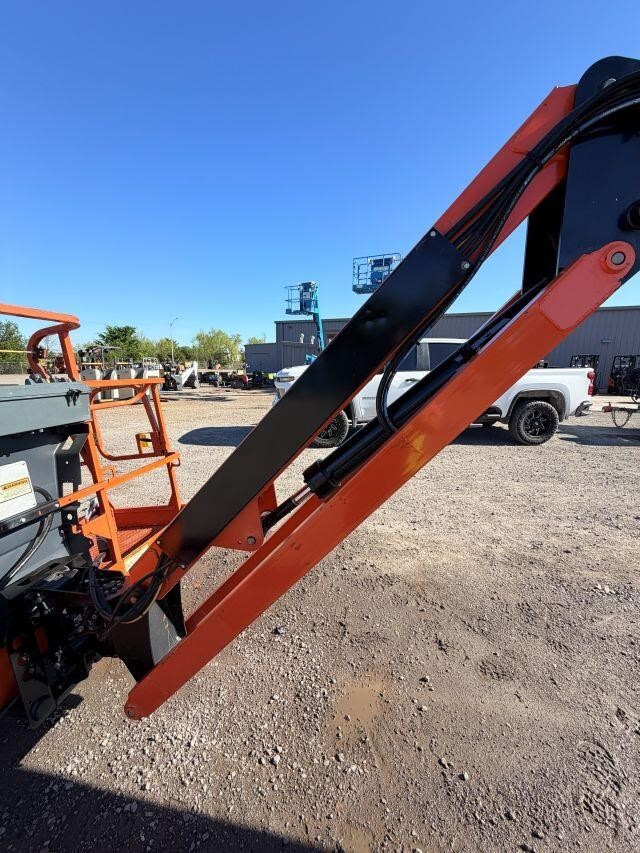 2021 JLG 460SJ-23