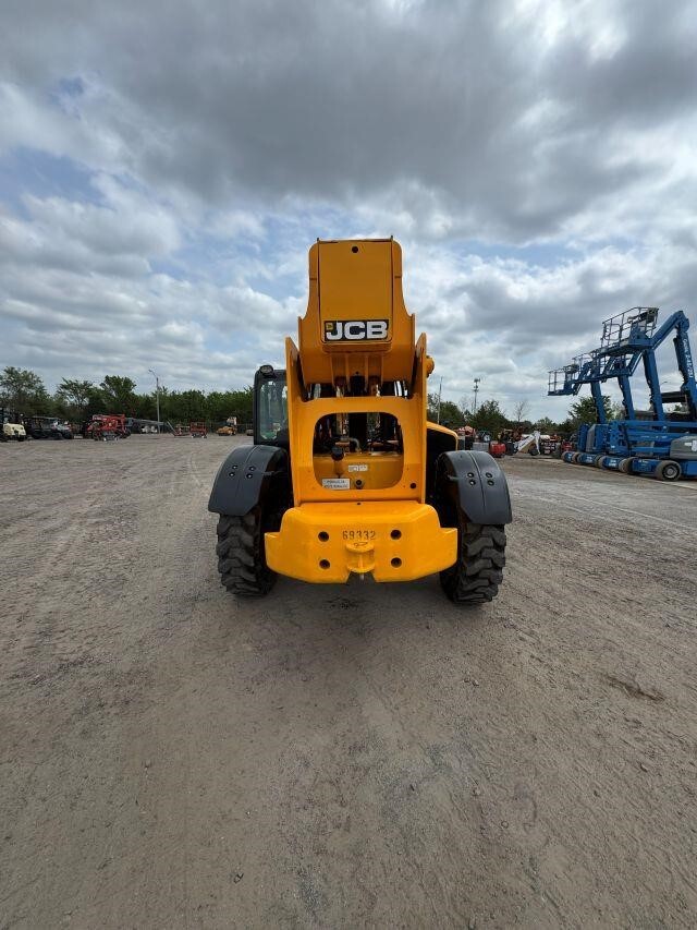 2021 JCB 512-56-4