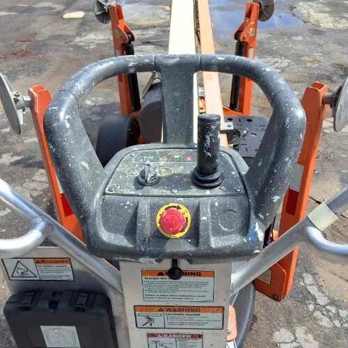2018 JLG T350-13