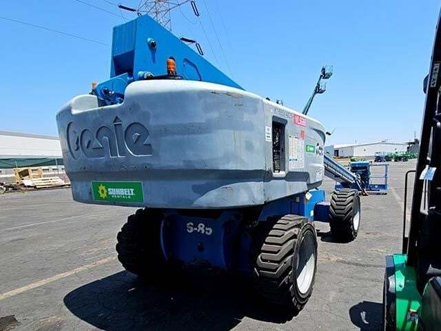 2016 Genie S-85-8