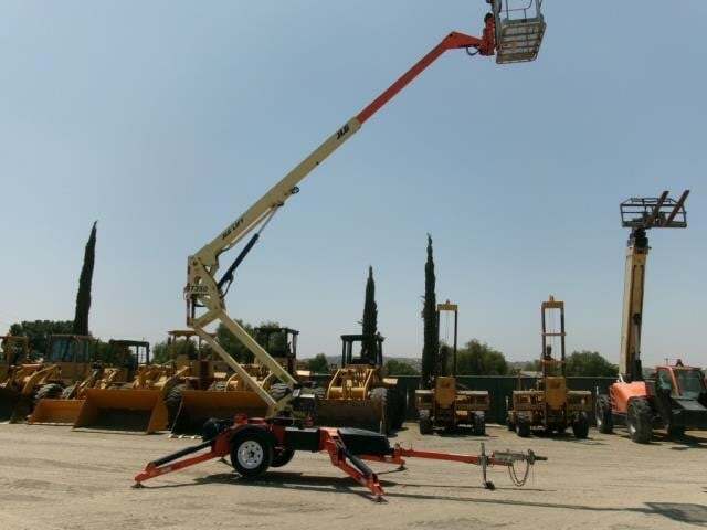 2018 JLG T350-23