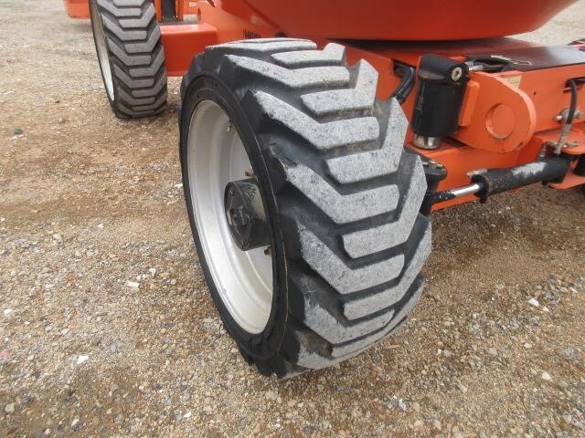 2016 JLG 600AJ-11