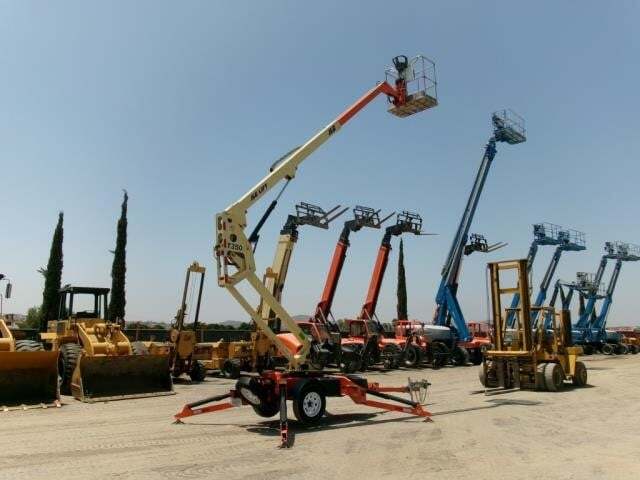 2018 JLG T350-25
