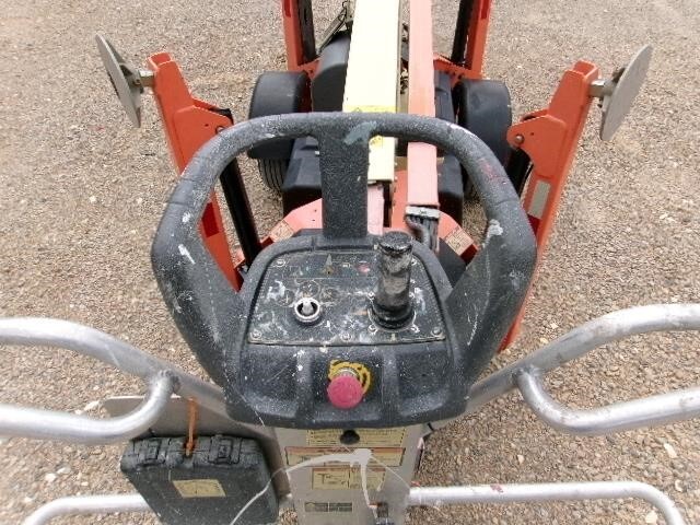 2018 JLG T350-8