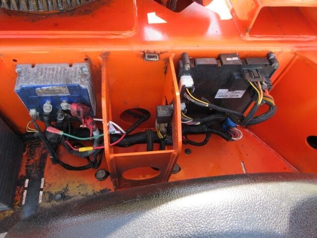 2018 JLG T350-16