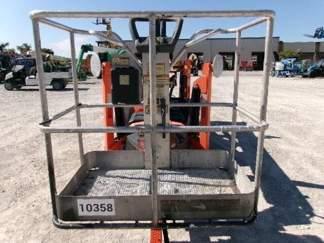 2018 JLG T350-7