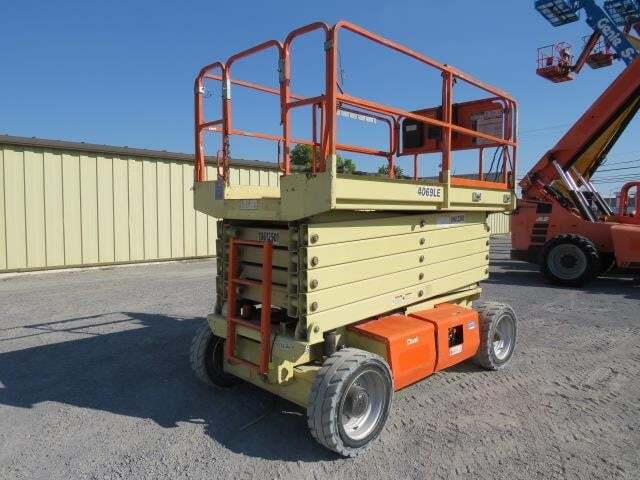 2017 JLG 4069LE-8