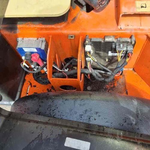 2018 JLG T350-11