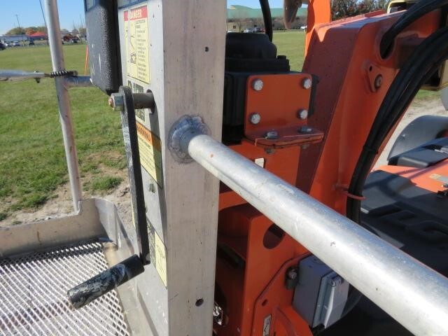 2018 JLG T350-14