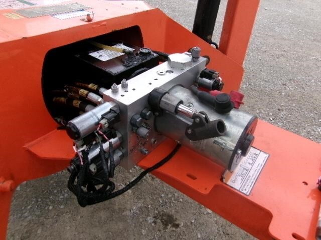 2018 JLG T350-18