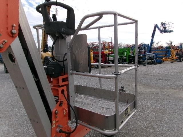 2018 JLG T500J-19