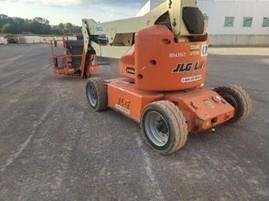 2013 JLG E450AJ-4