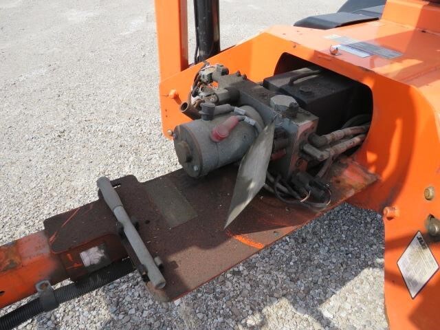 2019 JLG T350-11