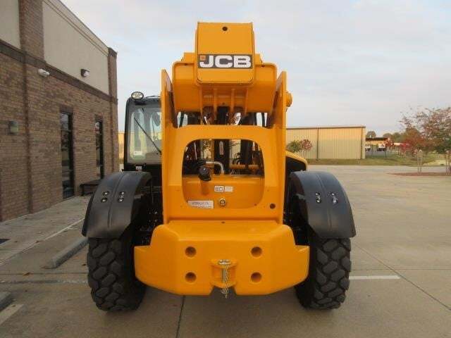 2025 JCB 509-42-7