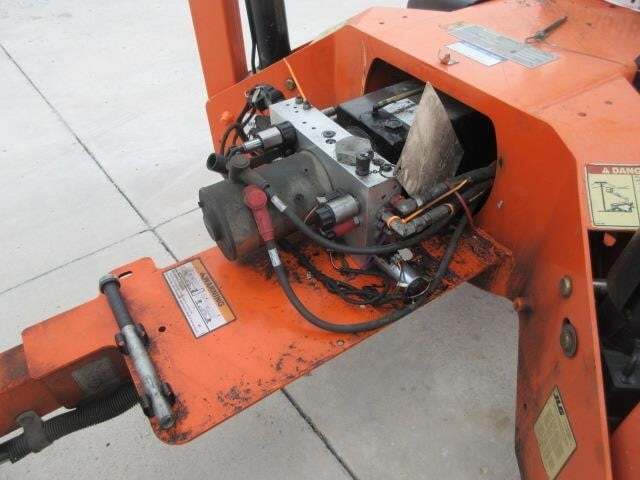2018 JLG T350-17