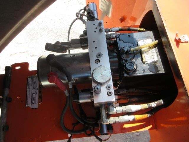 2018 JLG T350-17