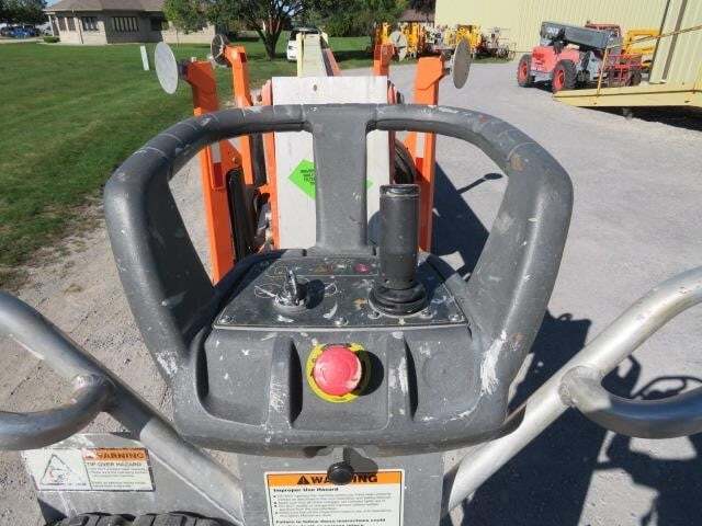 2018 JLG T500J-10