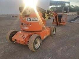 2013 JLG E450AJ-3