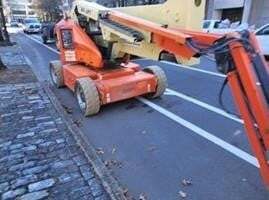 2013 JLG E450AJ-2