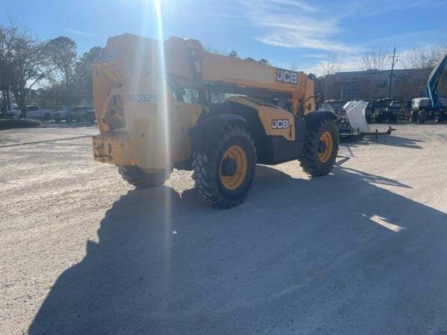 2019 JCB 507-42-4