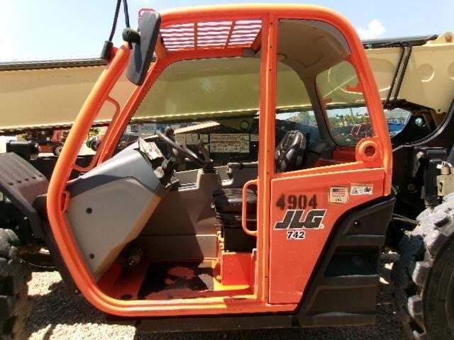 2020 JLG 742-14