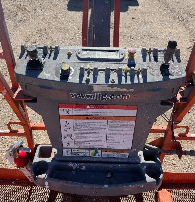 2016 JLG 860SJ-19