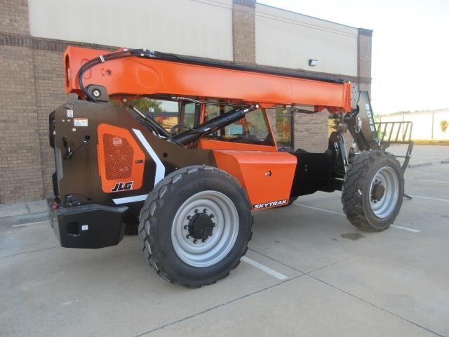 2025 SkyTrak 8042-6