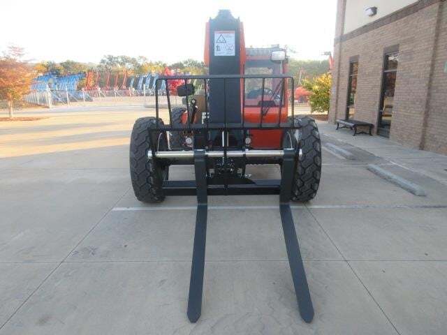 2025 SkyTrak 8042-8