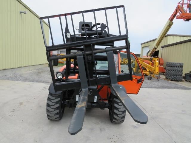 2025 JLG G5-18A-28