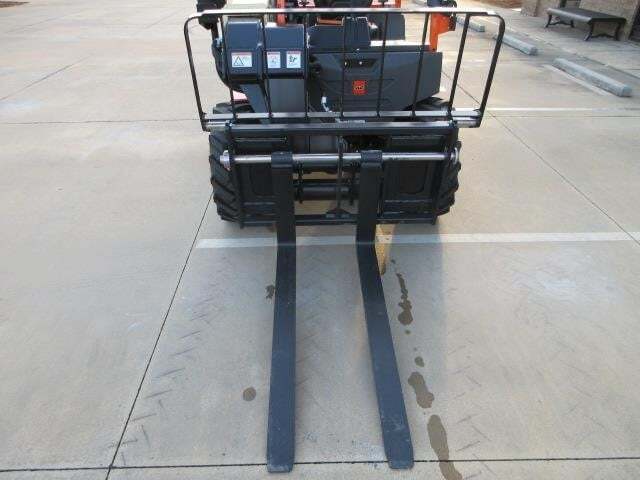 2025 JLG 313-7