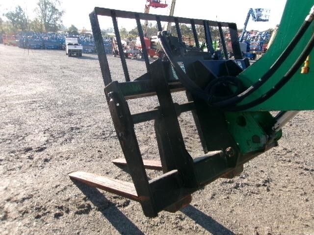 2017 JCB 509-42-7